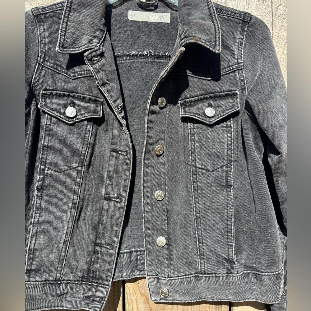 Denim jacket - Picture 2 of 3